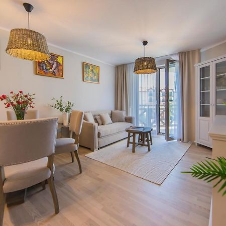Mi Casa Holidays Rezydencja Park Миелно Екстериор снимка