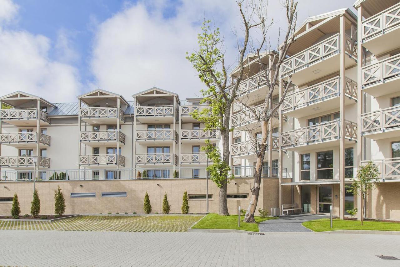 Mi Casa Holidays Rezydencja Park Миелно Екстериор снимка