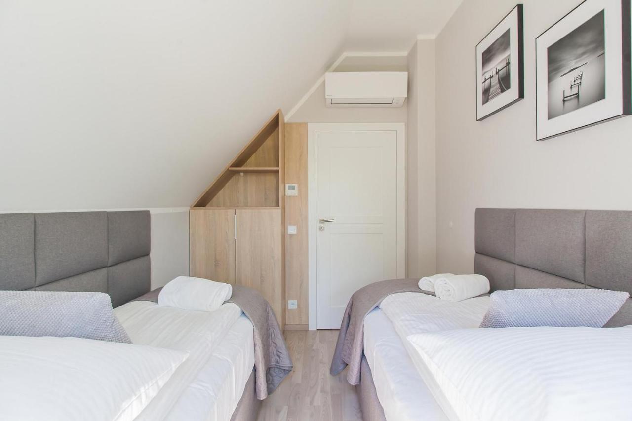 Mi Casa Holidays Rezydencja Park Миелно Екстериор снимка