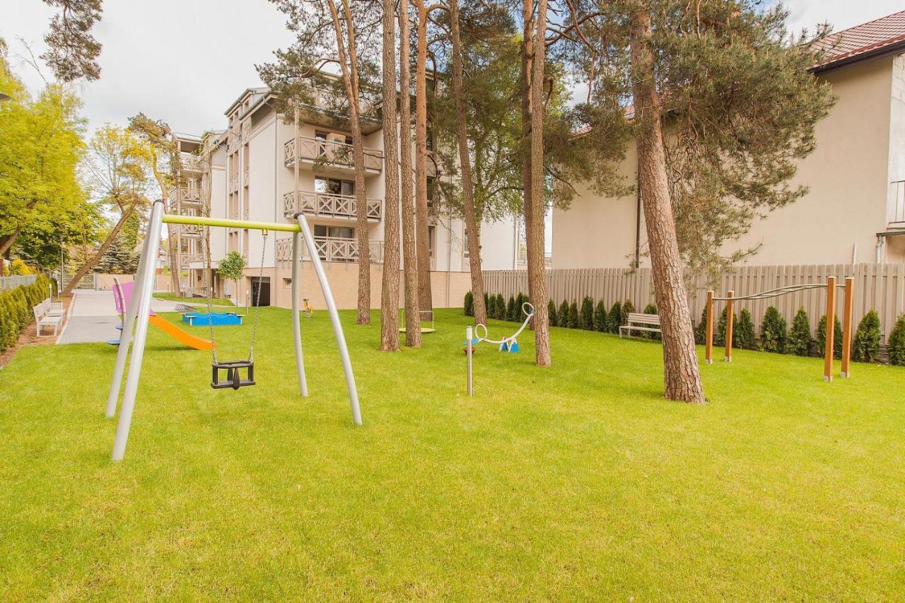 Mi Casa Holidays Rezydencja Park Миелно Екстериор снимка